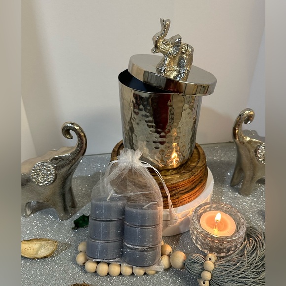 WILD SAFARI HUNT, SCENT UNLEASHED LLC LUXURY HAND POURED SCENTED CANDLES. - Picture 7 of 8